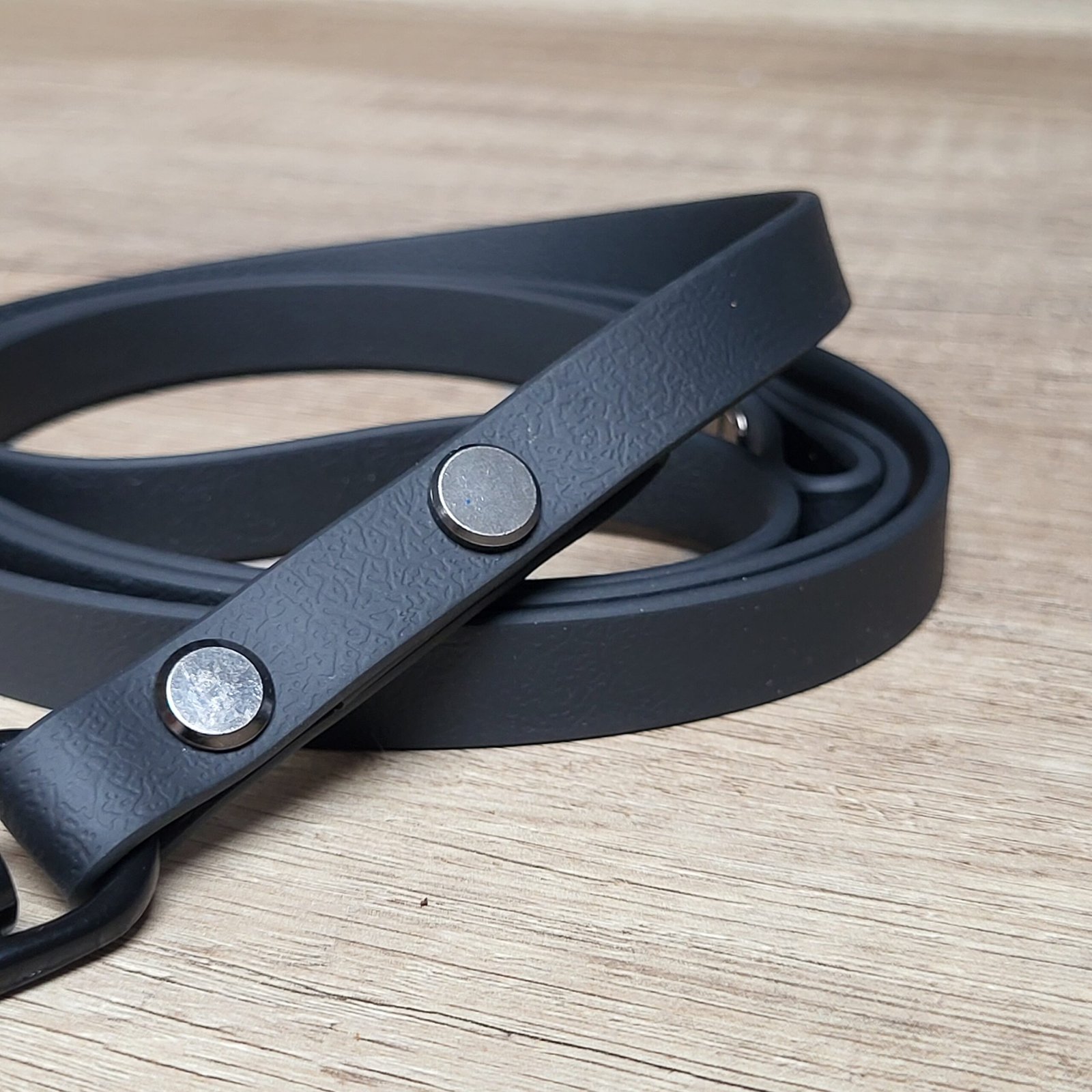 Leine aus wasserabweisendem Gurtband schwarz – Bild 2